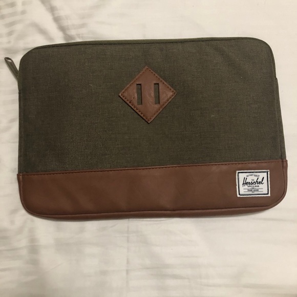 herschel ipad bag
